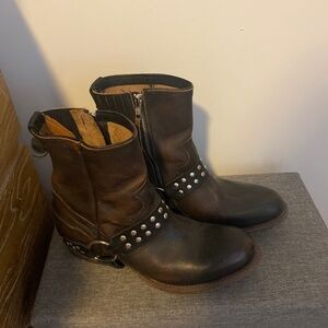 Freebird Ramone Distressed Brown Leather Bootie  9